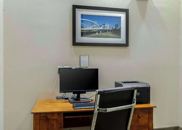 Comfort Suites Benbrook - Fort Worth Southwest